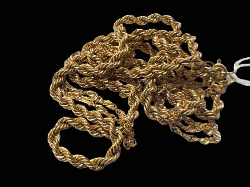 9 carat gold rope twist necklace and 9 carat multi-chain link necklace.