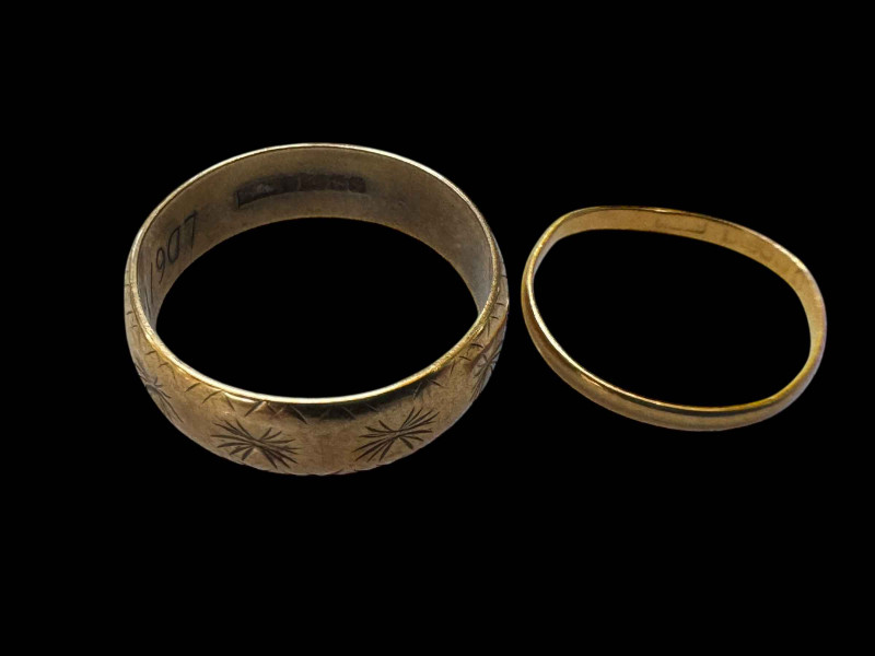 22 carat and 9 carat gold band rings (2).