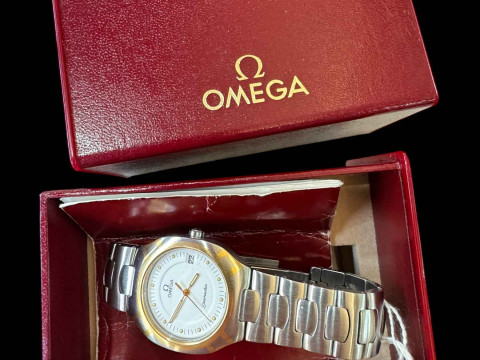 Omega Seamaster two tone date lady's bracelet watch, verso Regloplas 1989, with box. thumbnail