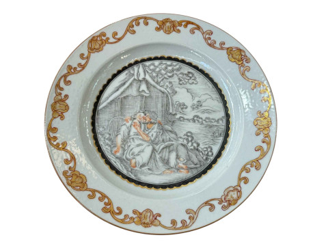 Chinese porcelain plate decorated with amorous couple, 22cm dia.