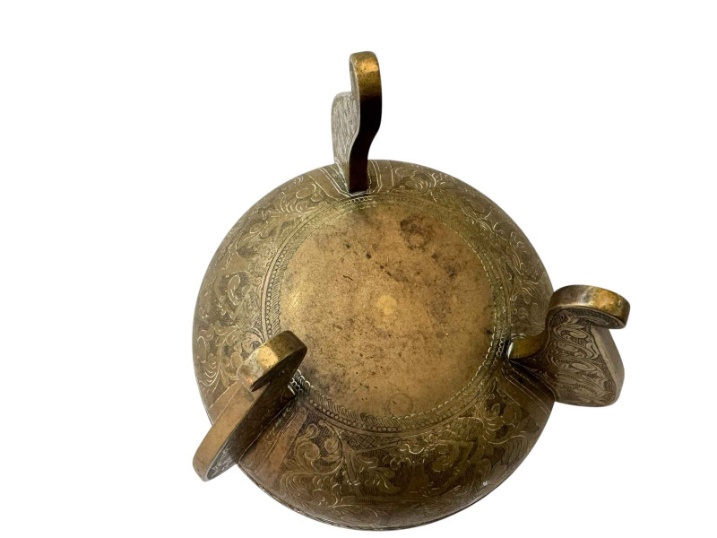 Chinese bronze/brass vessel.