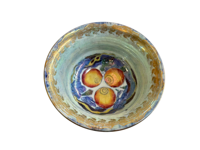 Small Wedgwood 'Dragon' lustre bowl, 6cm.