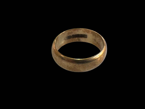 9 carat gold wedding band.