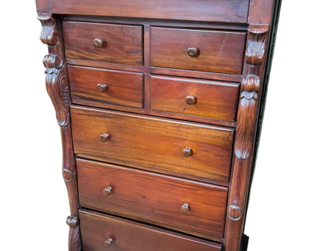 Slim Victorian style Scotch chest of eight drawers, 130cm by 75cm by 44cm.