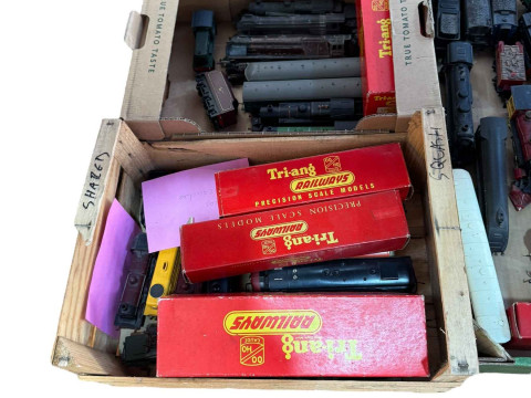 Triang model railway pieces and bound British Railway Modelling magazines. thumbnail