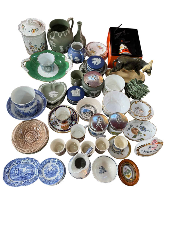 Collection of ceramics including Spode children's plates, Wedgwood Jasper, egg cobblers, Bizarre caster, etc.