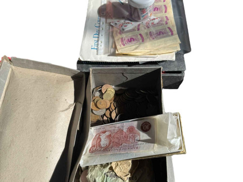 Consequential one pound banknotes and other, pre 1947 silver, other loose...