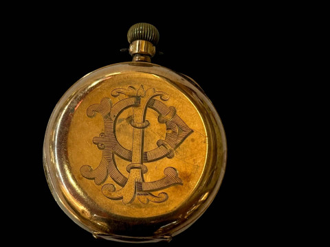 9 carat gold keyless pocket watch. thumbnail