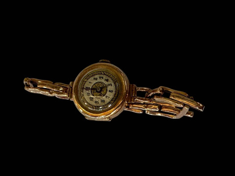 1920's 9 carat gold ladies bracelet watch.