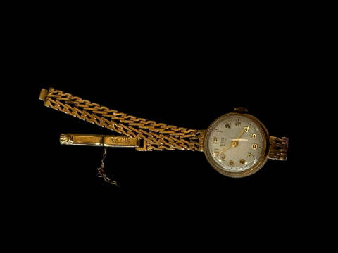 Tudor 9 carat gold ladies bracelet watch.