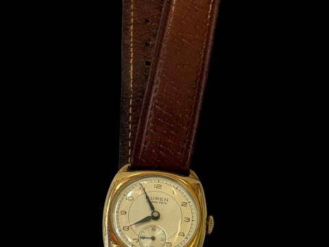 Gents Buren Grand Prix 9 carat gold presentation wristwatch.