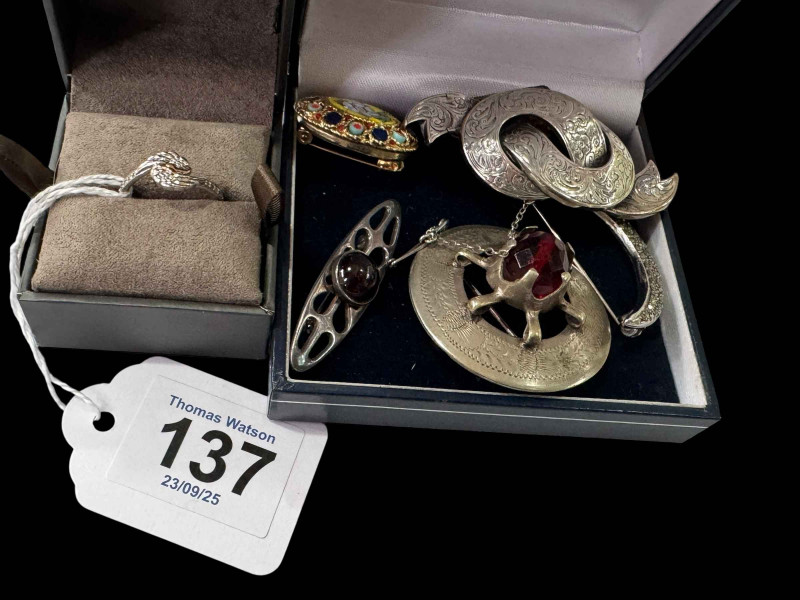 Clogau silver ring and box of brooches, some silver.