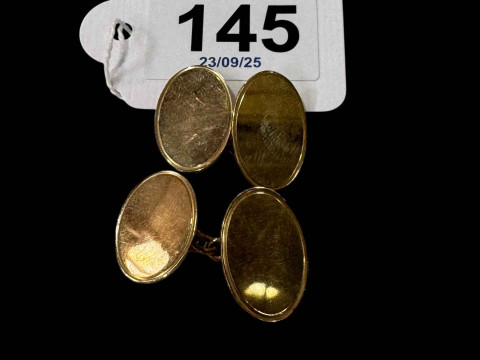 Pair 9 carat gold oval cufflinks.