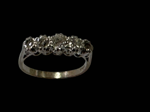 Diamond five stone 18 carat gold ring, size N/O.