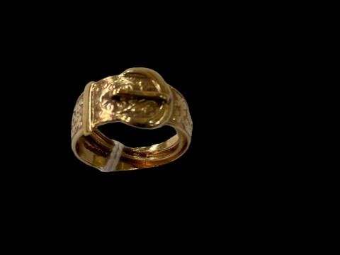 9 carat gold buckle ring and band ring (2).