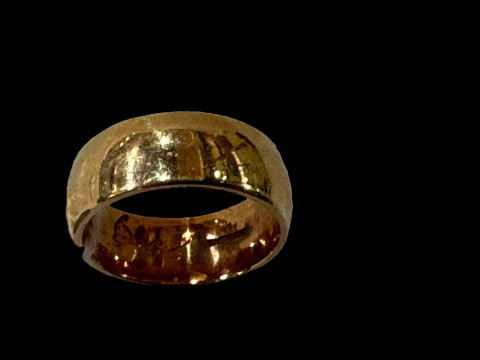 9 carat gold wedding band.