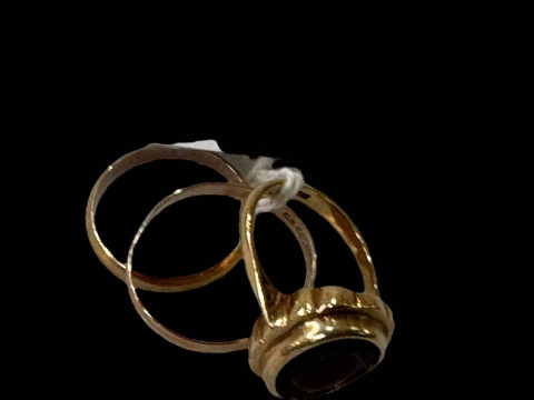 Two 9 carat gold wedding bands and gem set 9 carat gold ring (3).