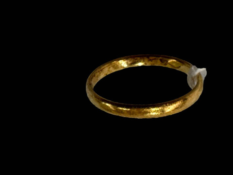 22 carat gold wedding band.