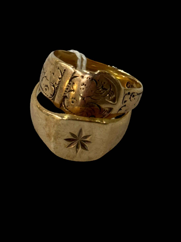Two 9 carat gold rings.