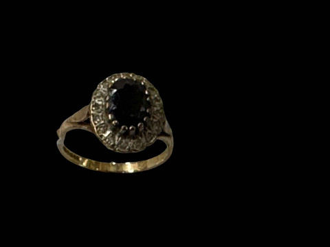 9 carat gold sapphire/gem set ring, size O.