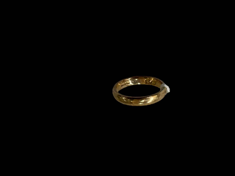 9 carat gold wedding band.