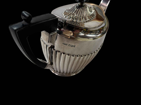 Silver part fluted teapot, Sheffield 1898. thumbnail