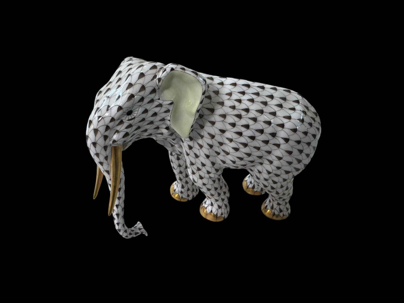 Herend elephant, 15cm height.