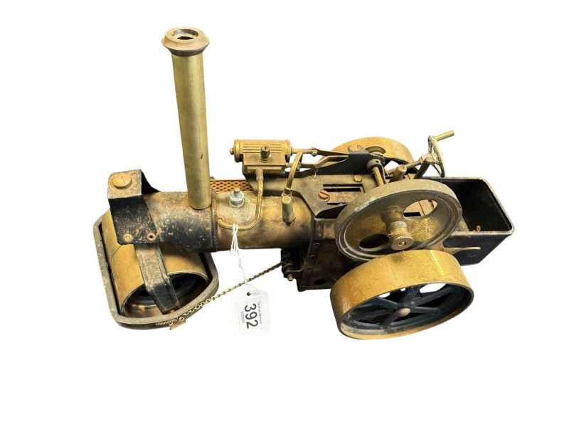 Model 'Old Smokey' steam roller.