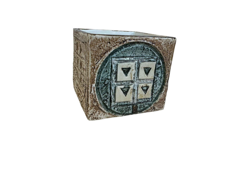Troika Cube vase by Jane Fitzgerald, 8.5cm.
