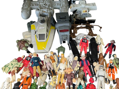 Good collection of Star Wars toys including Millennium Falcon, Rebel Troop Transport, figures, etc, together with Only Fools and Horses talking alarm clock, Hornby train set, etc. thumbnail
