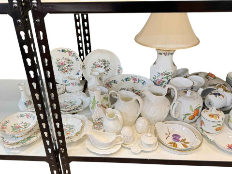 Collection of Royal Worcester Evesham, Aynsley Pembroke including table lamp, etc. thumbnail