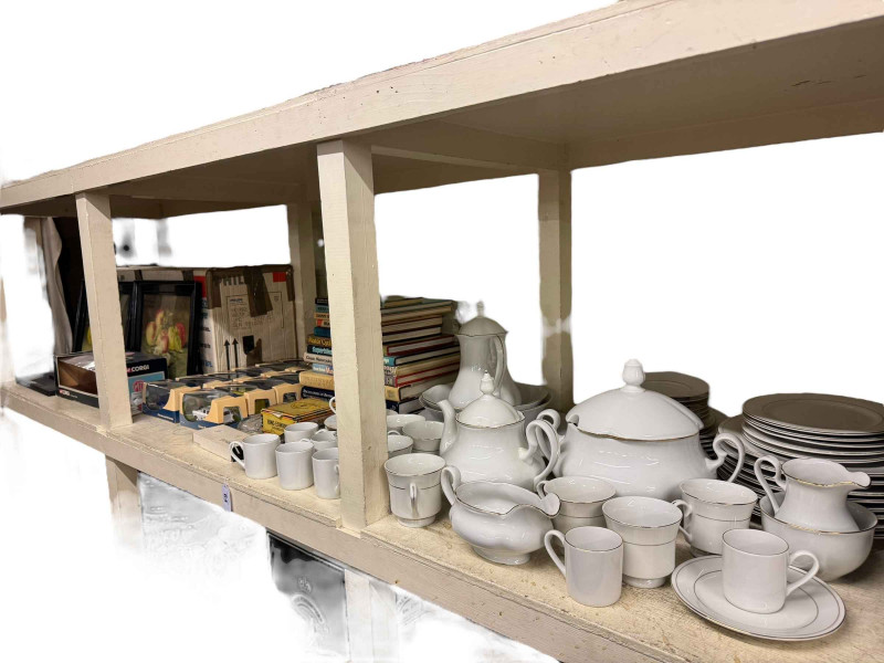 Collection of Les Petits diecast vehicles, Corgi MG, Jaguar car mascot, military cloth patches, tools, grinder, etc.