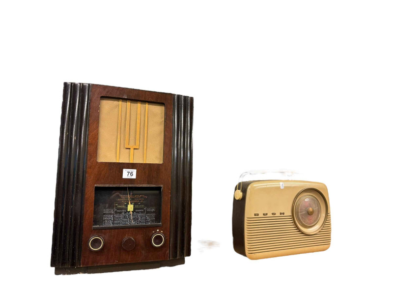 Vintage Bush radio and an adapted Grandes Ondes radio.