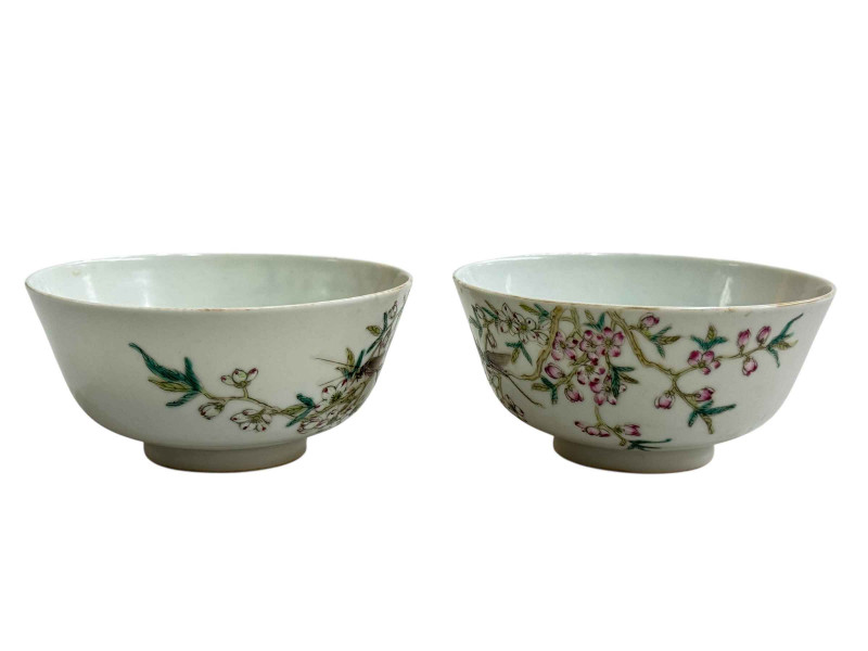 Pair of Chinese bowl with bird in tree decoration, 11.5cm diameter.