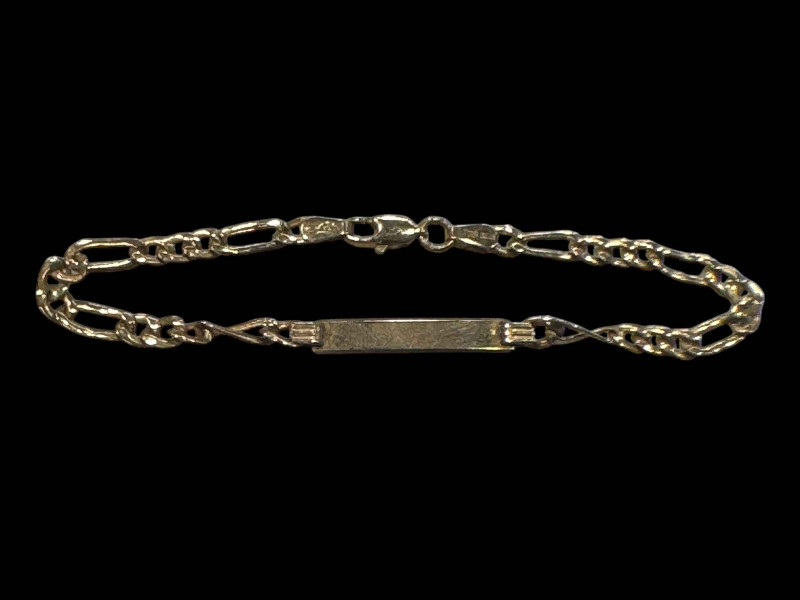 9 carat gold link bracelet.