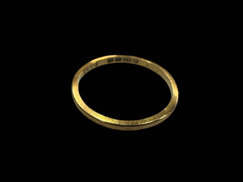 22 carat gold band ring.