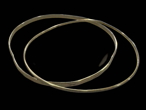 Two gold and silver bangles, stamped 333.