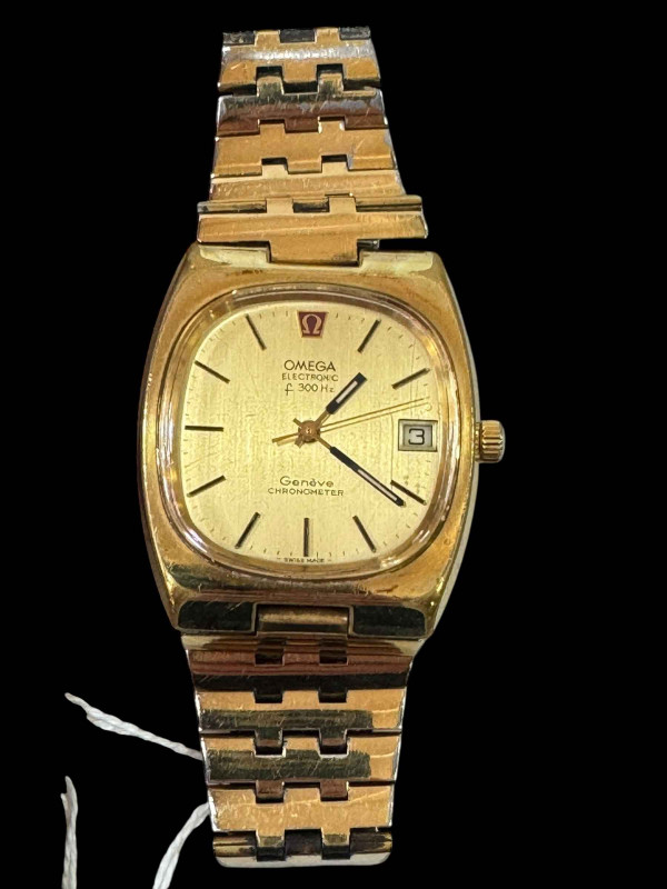 Vintage Omega Electronic 300Hz chronometer, with box and Omega bracelet.