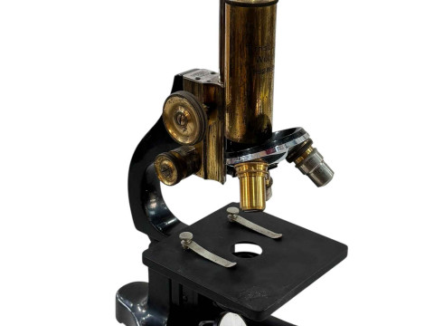 Ernest Wetzlar microscope.