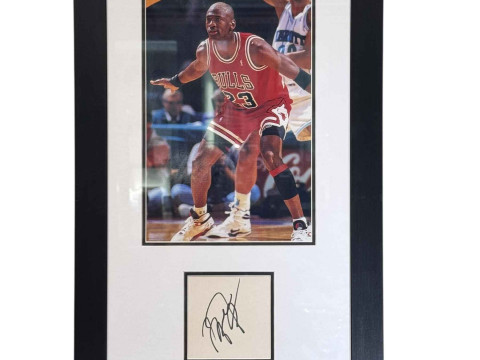 Michael Jordan, framed autograph and photographical print with COA, 72cm...