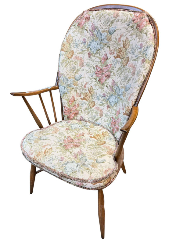 Oak draw leaf dining table, set of six Ercol swan back dining chairs and Ercol armchair with crinoline stretcher (8).