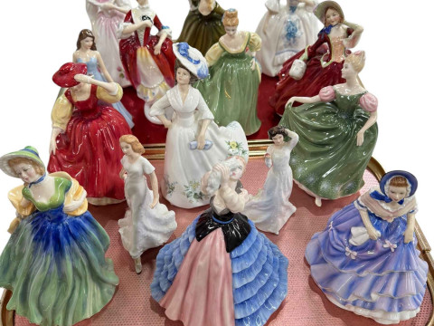 Fifteen Royal Doulton ladies including Autumn Breezes, Buttercup,Jane...