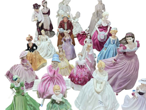 Collection of Coalport, Doulton, Worcester and other figures (22).