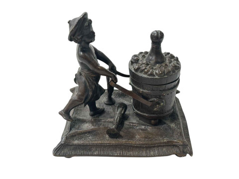 Victorian novelty desk inkstand, 11.5cm width.