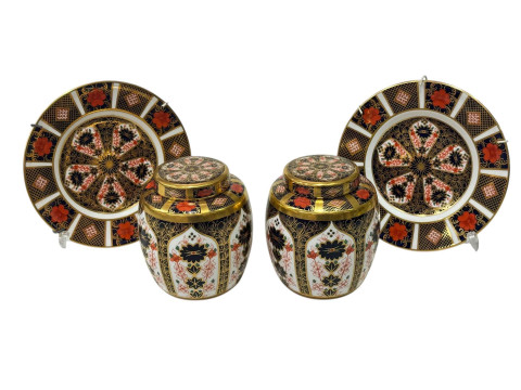 Pair of Royal Crown Derby 1128 Imari pattern lidded ginger jars 11.5cm...