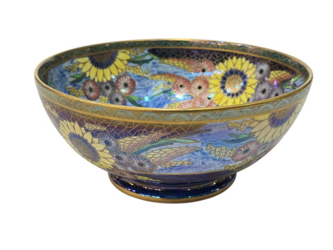 Maling lustre bouquet pattern bowl, 21.5cm diameter.