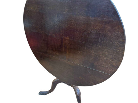 Georgian oak tilt top tripod table, 92cm diameter.
