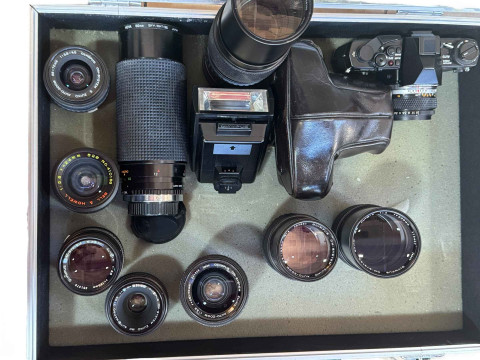 Case of cameras including Olympus OM.4TI 10 x lens, etc.