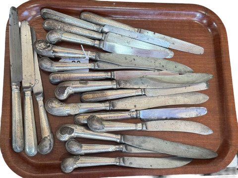 Eighteen silver handled knives, early 19th Century.