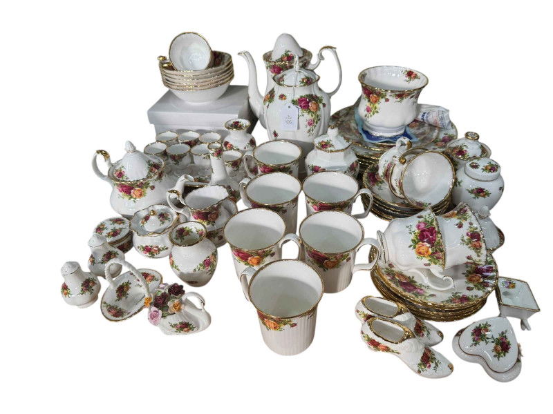 Collection of Royal Albert Old Country Roses, approximately 60 pieces.